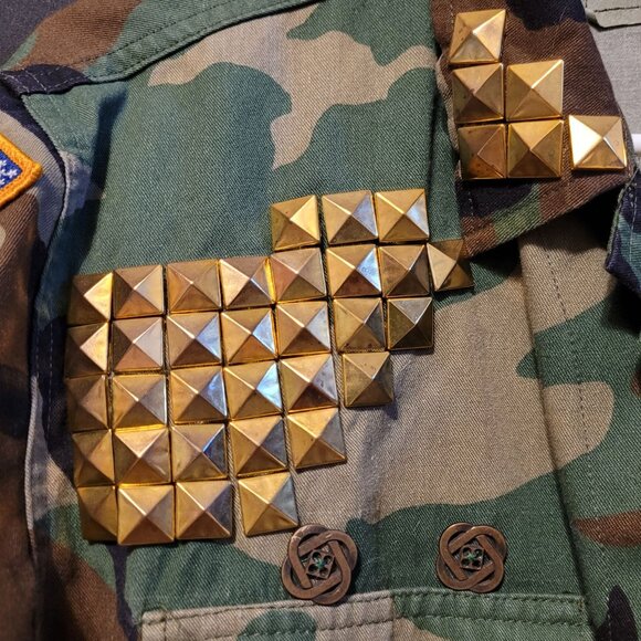 Vintage Upcycle Military BDU Print Button Up Joe Exotic Gold Studs American Flag - Picture 6 of 11